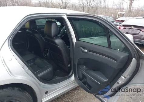 2011 Chrysler 300 Limited z USA, uszkodzony, nr VIN 2C3CA5CG0BH614095